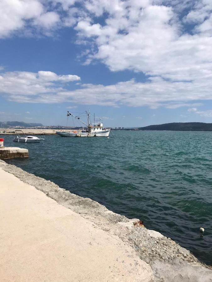 Meerblick Apartment Kastela Exterior photo